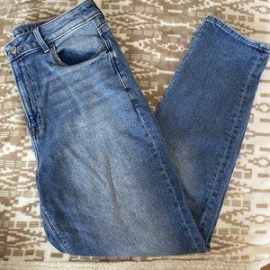 American Eagle Mom Jeans